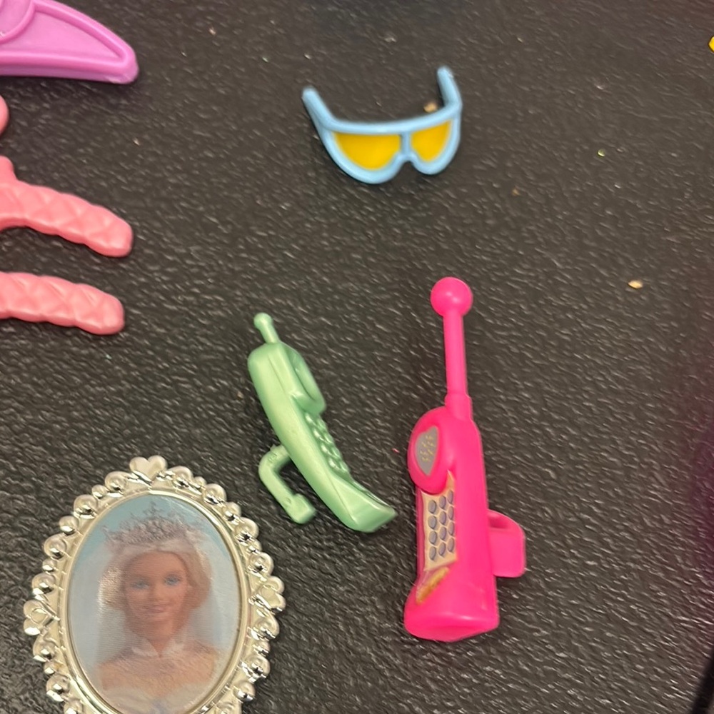 Barbie Colorful Toy Accessory Set - Picture 4 of 16